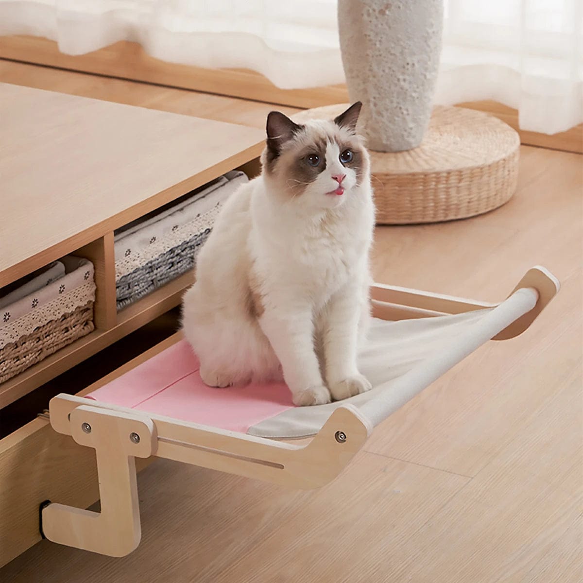 Ultra-Practical Luxurious Cat Hammock