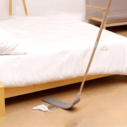 Retractable dust cleaner